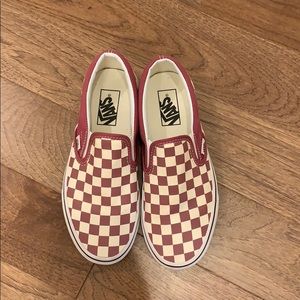 magenta slide on vans!